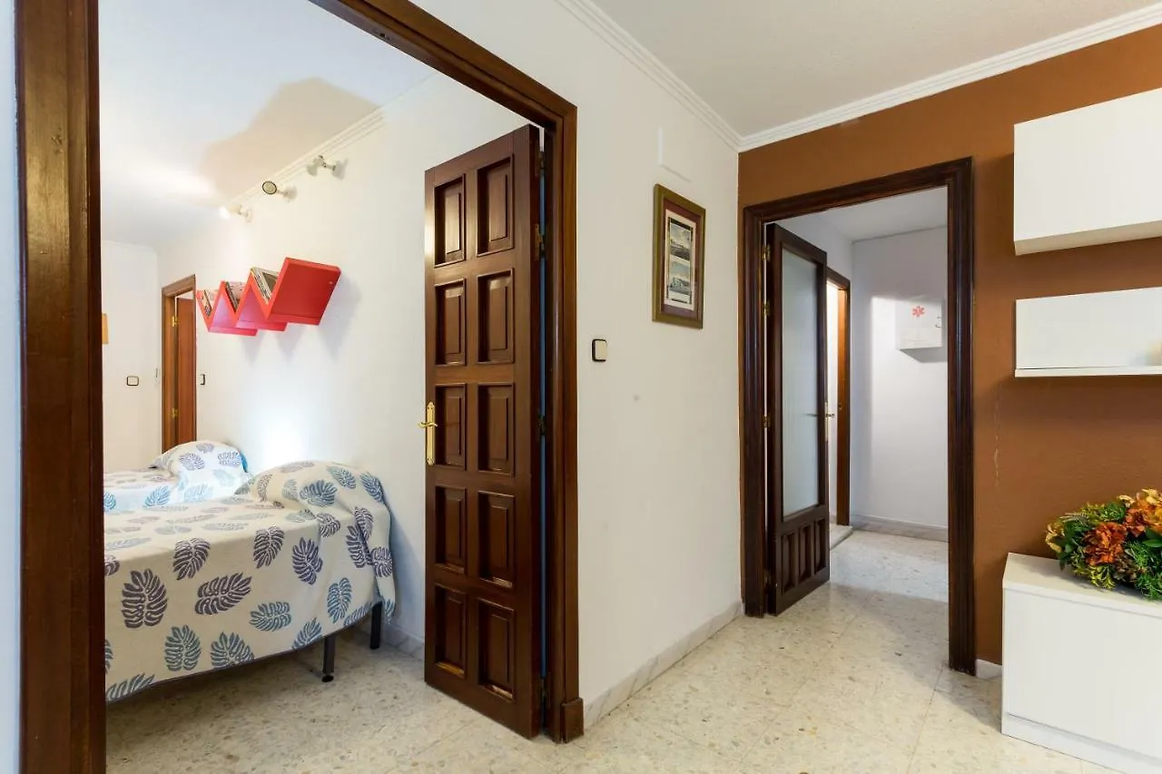 Holi-Rent Albareda Apartment Seville 0*,  Spain