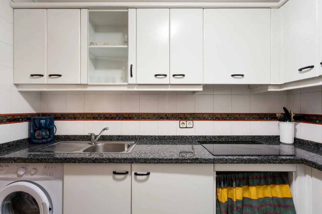 Holi-Rent Albareda Apartamento Sevilha
